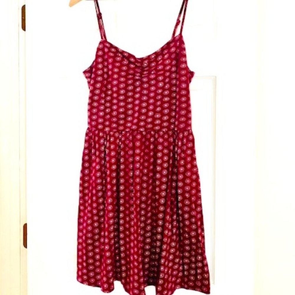 Ann Taylor Loft Size Small (runs large) 100% cotton sundress